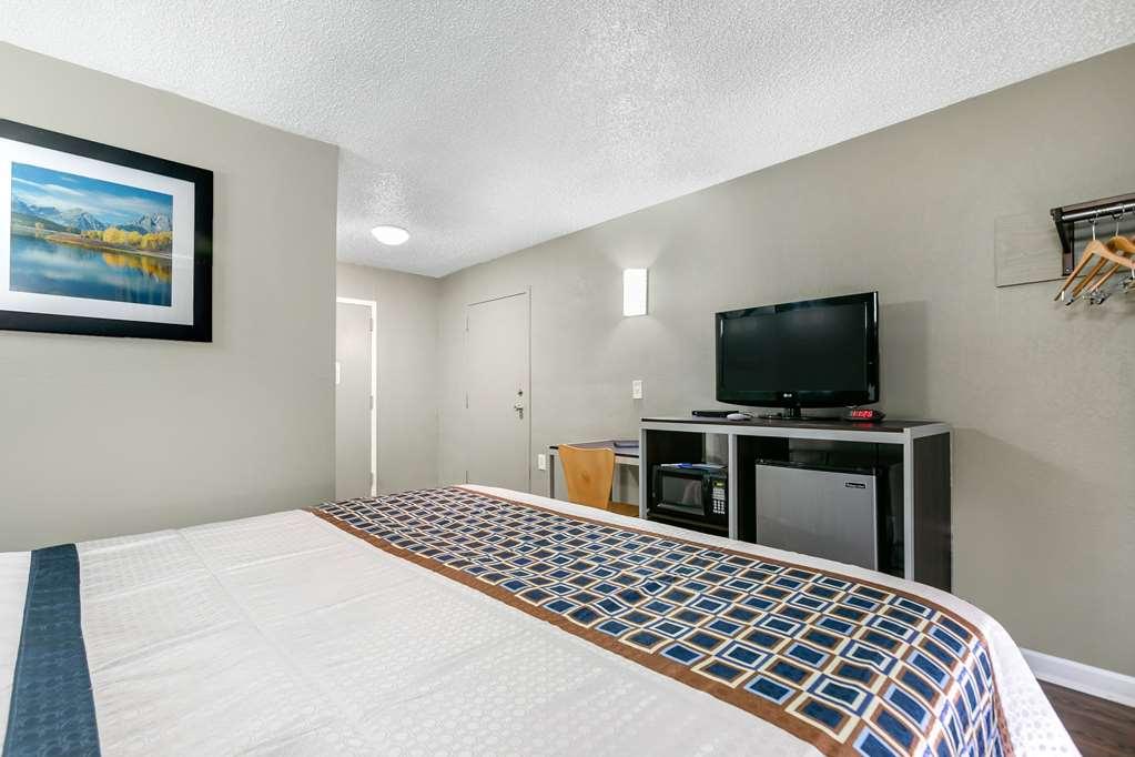 Rodeway Bristol Near Sesame Place 2* Levittown